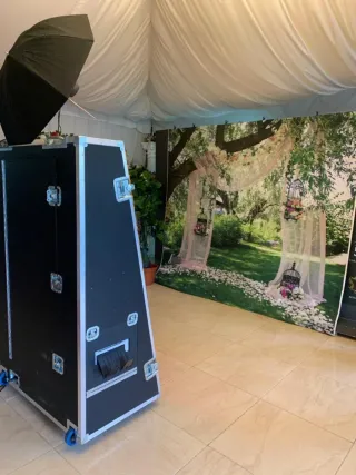 Fotomatón con espejo (cámara, CPU, impresora...)