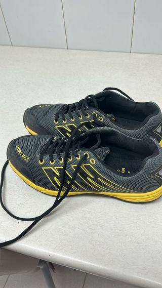 Zapatillas More Mile Cheviot2 Gris/Amarillo