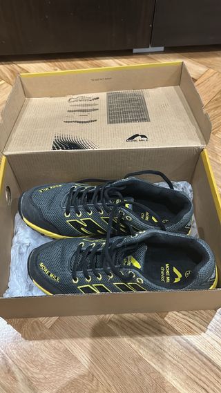 Zapatillas More Mile Cheviot2 Gris/Amarillo