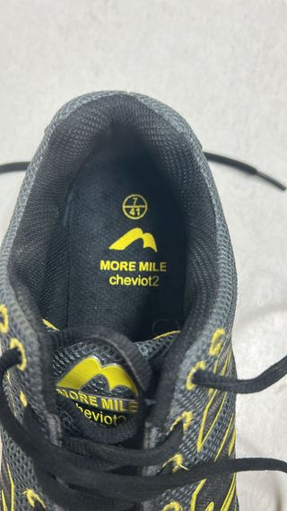 Zapatillas More Mile Cheviot2 Gris/Amarillo