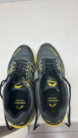 Zapatillas More Mile Cheviot2 Gris/Amarillo