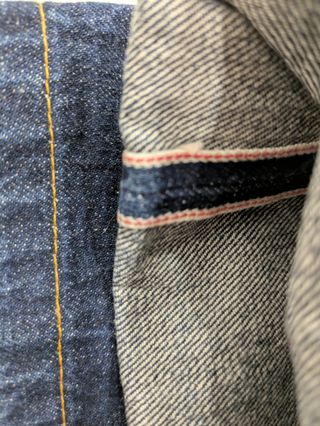 Levi’s 501XX Selvedge rojo W31 L32