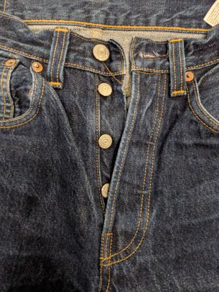 Levi’s 501XX Selvedge rojo W31 L32