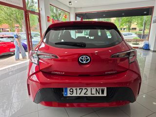 Toyota Corolla 1.8 125H ACTIVE TECH E-CVT