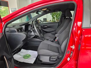 Toyota Corolla 1.8 125H ACTIVE TECH E-CVT