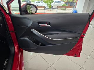 Toyota Corolla 1.8 125H ACTIVE TECH E-CVT