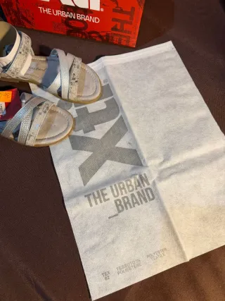 Sandalias Xti – NUEVAS – Plata N°:694