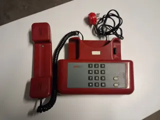 Telefono fisso SIP anni 90 rosso