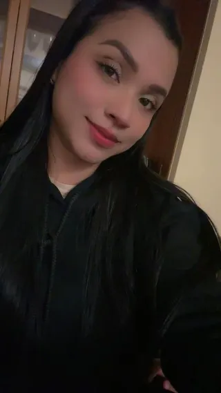 Busco trabajo de limpieza o cuidando abuelitos