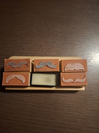 Timbrini baffi Tiger usati