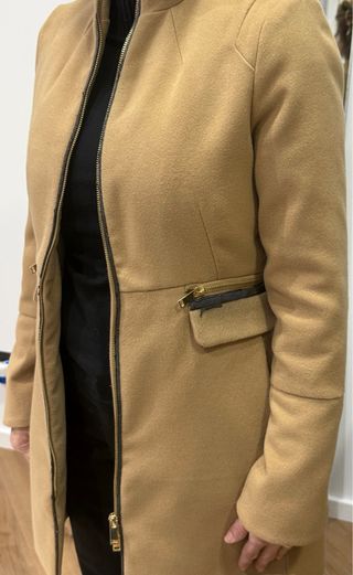 Abrigo Stradivarius Camel Cremallera