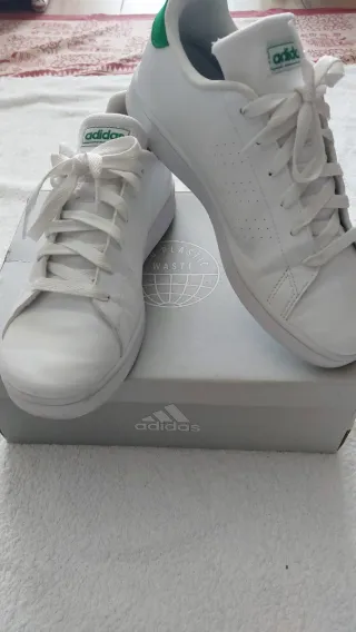 Zapatillas Adidas Blancas y Verdes