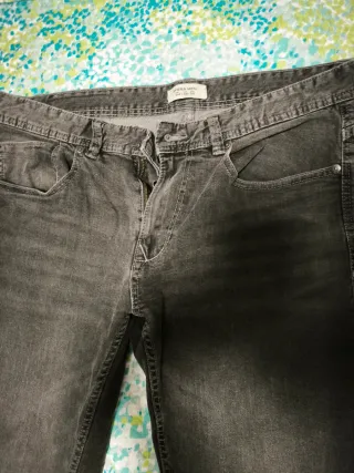 Pantalones vaqueros Sfera Men grise oscuro/negro