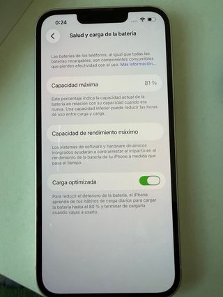 iPhone 13 128GB con funda transparente