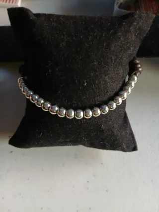 Pulsera cuero con bolas plata