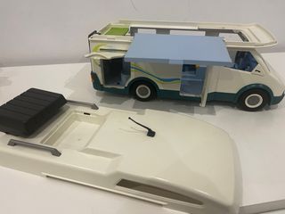 Playmobil Caravana Familiar con Accesorios