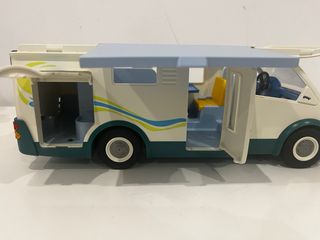 Playmobil Caravana Familiar con Accesorios