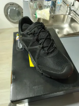 Zapatos de seguridad FAL Patrol low gtx negros