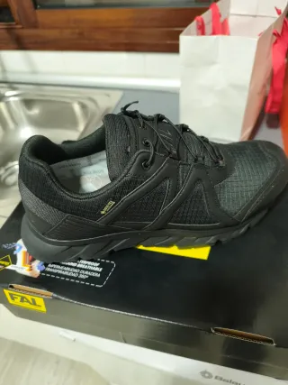 Zapatos de seguridad FAL Patrol low gtx negros