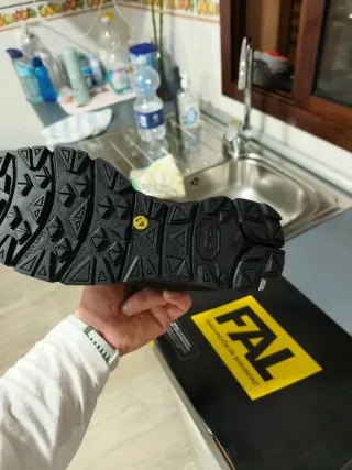 Zapatos de seguridad FAL Patrol low gtx negros