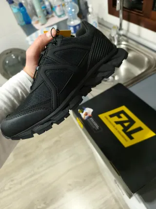Zapatos de seguridad FAL Patrol low gtx negros