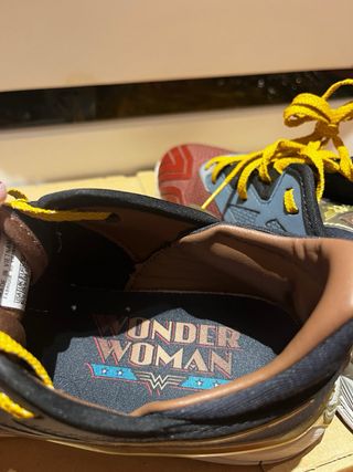 Reebok Nano X2 Wonder Woman Talla 38.5