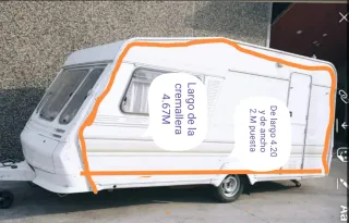 Avance de caravana gris y verde