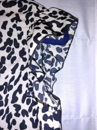 Blusa con estampado de leopardo