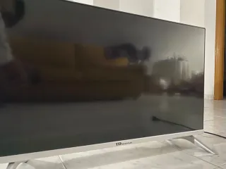 Televisión TD Systems Negra en muy buen estado