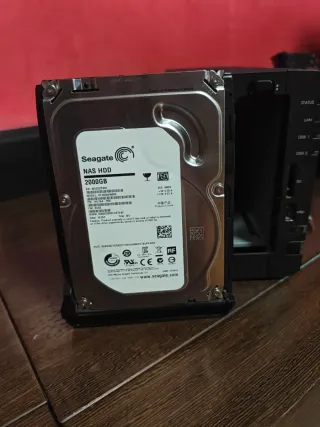 Synology DS214 play + 2 discos 1TB