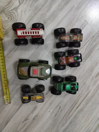 Juguetes Monster Truck (2 unidades)