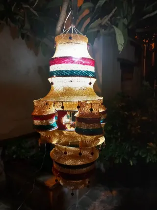 Lámpara colgante artesanal multicolor