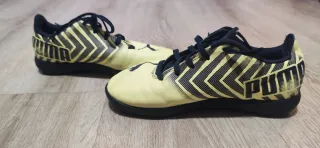 Botas de fútbol Puma amarillas