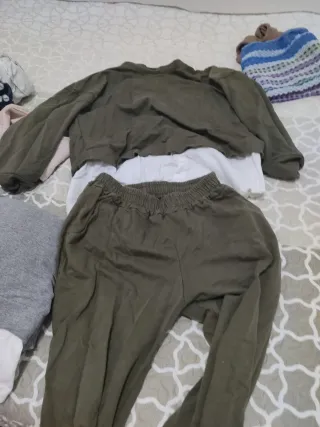 Conjunto chándal verde y blanco se me a quedado gr