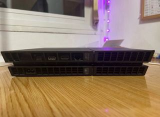 Consola PS4 500GB + Mando Rojo SONY original