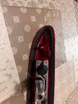 Se vende tercera luz de freno , peugeot 208 2015