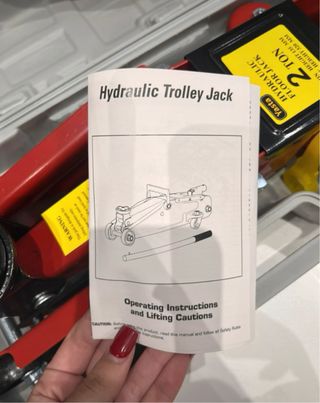 Carrello idraulico sollevamento auto  2 T