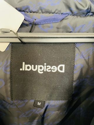 Abrigo Desigual Azul con Estampado LOVE