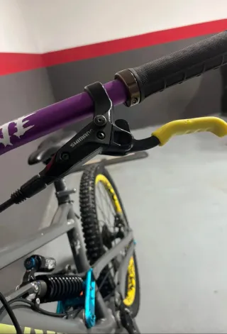 Bicicleta DH / Enduro Canyon Torque FRX