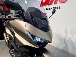 Honda Forza 750 2025