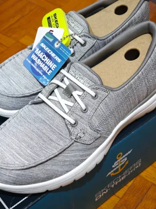Zapatillas Náuticas Skechers Gris y Blancas