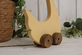 Patos de madera atrezzo