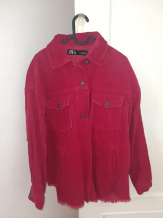 Chaqueta Zara Pana Oversize Roja