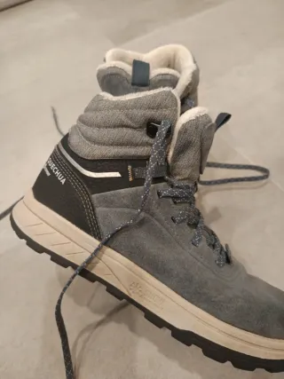 Botas de Nieve y treking Quechua Talla 37