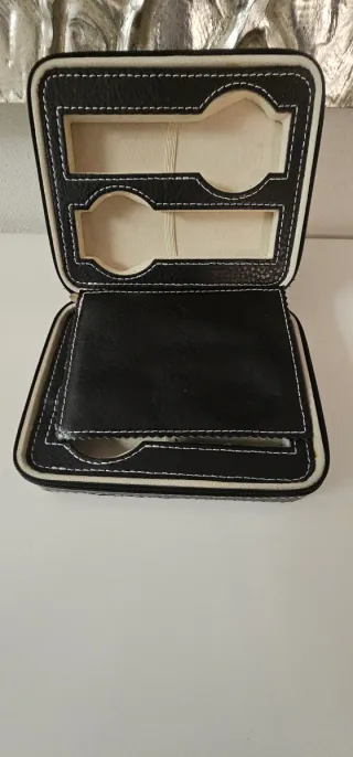 Custodia 4 orologi ecopelle nera zip