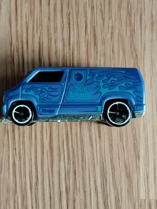 Hot Wheels Custom '77 Dodge Van