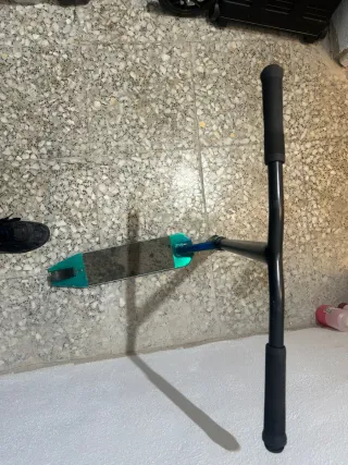 Patinete MGP  total mente funcional faltan ruedas