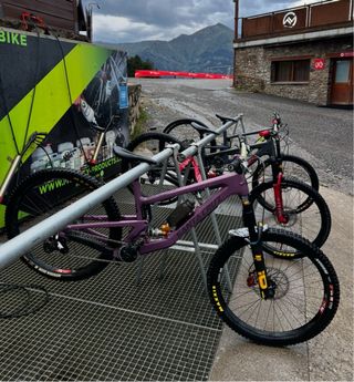 CUADRO SANTA CRUZ MEGATOWER