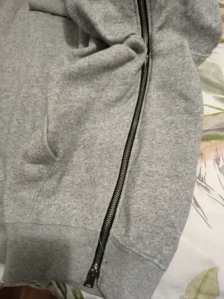 Sudadera Zara Gris