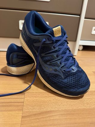 Zapatillas running Saucony Triumph 44.5